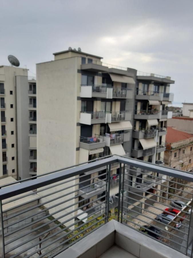 Kosmos Service Apartment Open View 2 Tesalonika Bagian luar foto